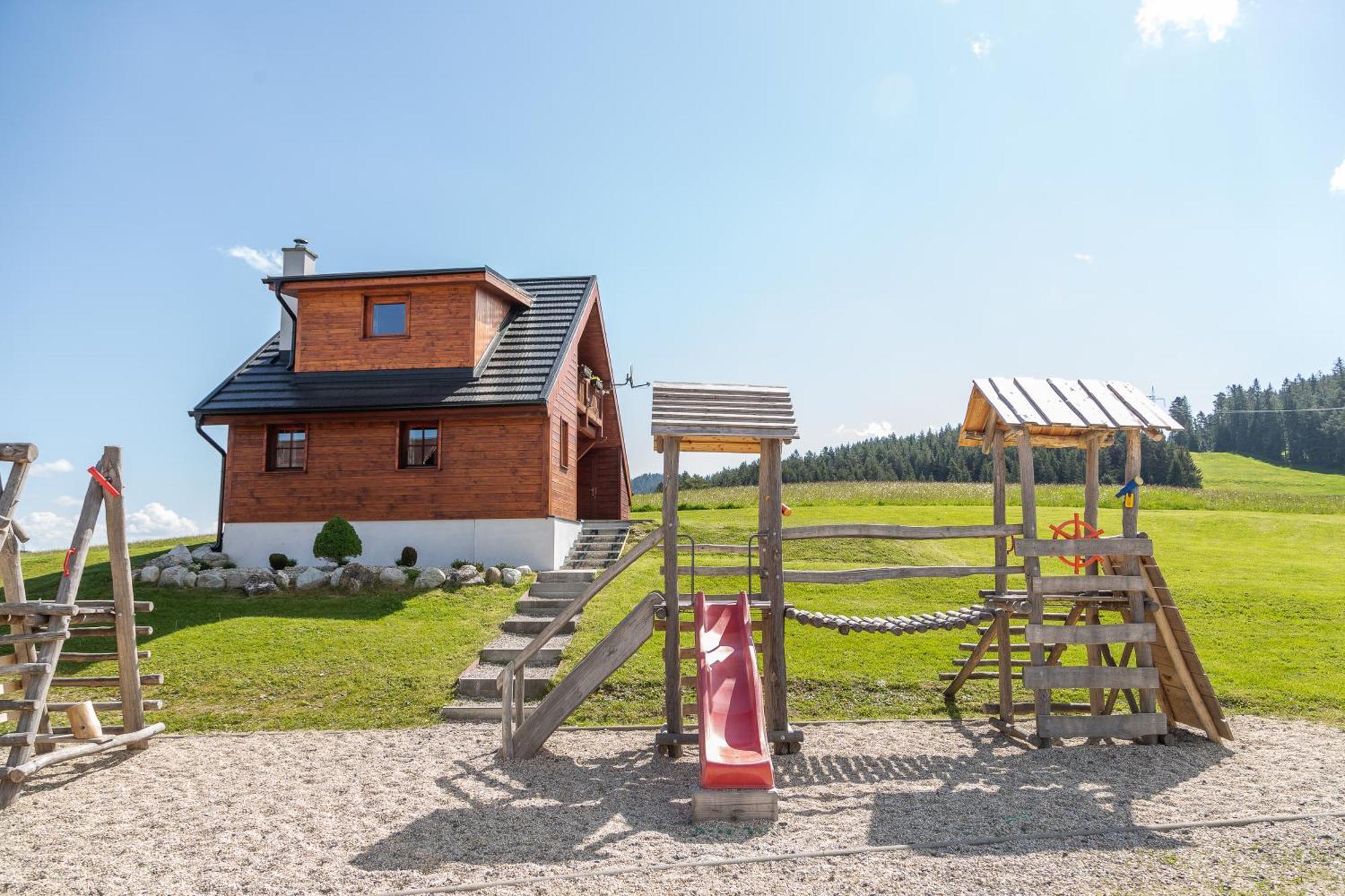 Chaty Snowflakes V Snowpark Lucivna Exterior photo
